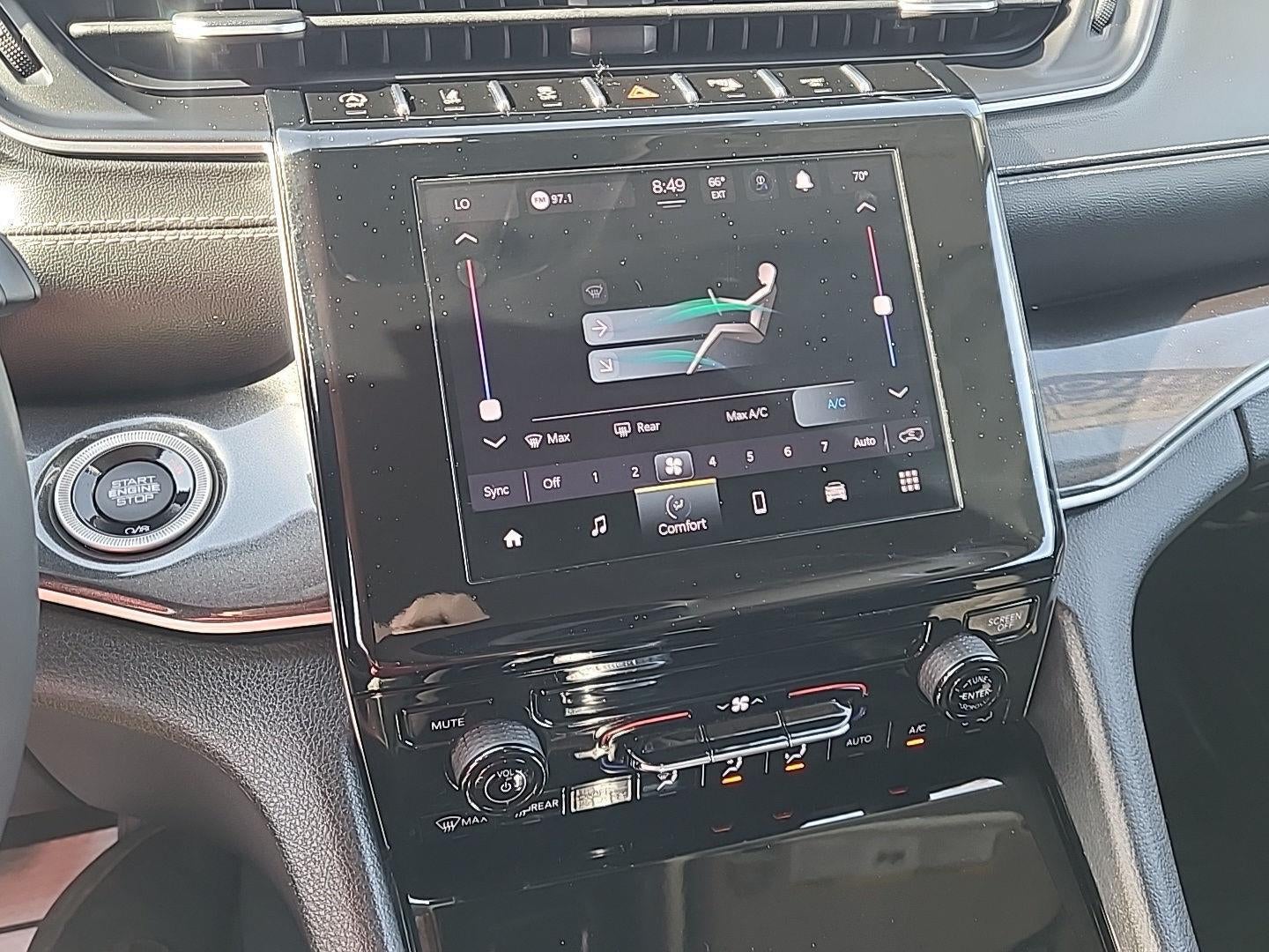 2023 Jeep Grand Cherokee Laredo