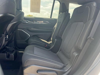 2021 Jeep Grand Cherokee L Laredo