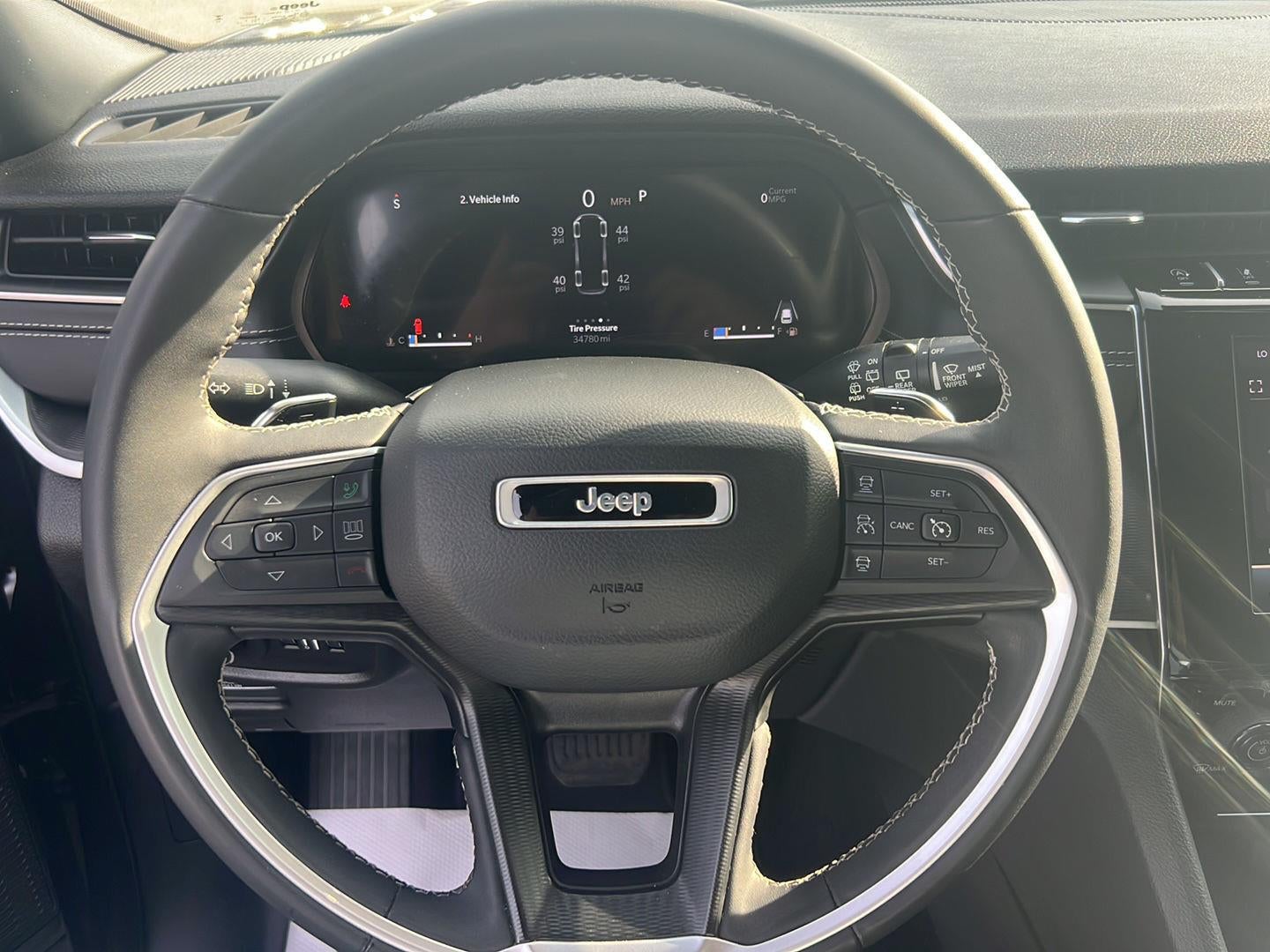 2024 Jeep Grand Cherokee L Altitude
