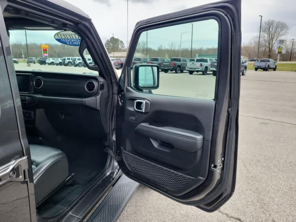 2021 Jeep Gladiator Overland