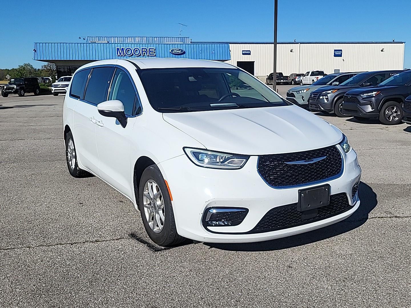 2023 Chrysler Pacifica Touring L