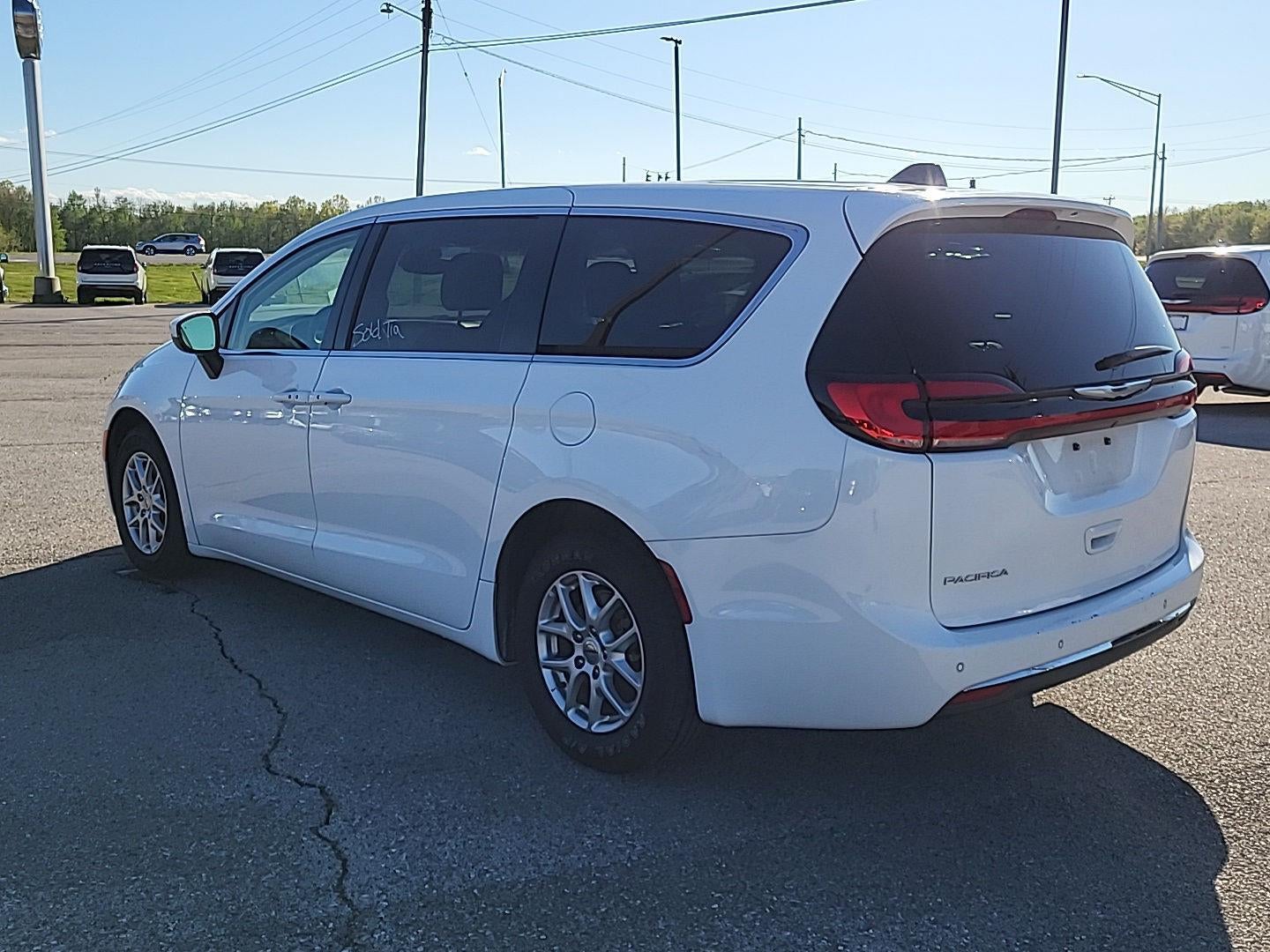 2023 Chrysler Pacifica Touring L