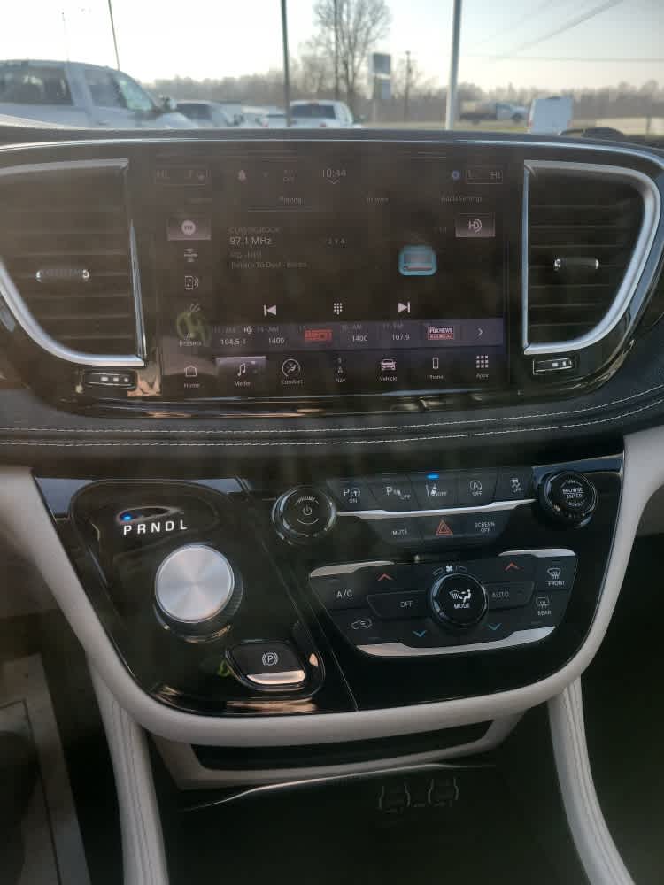 2022 Chrysler Pacifica Limited