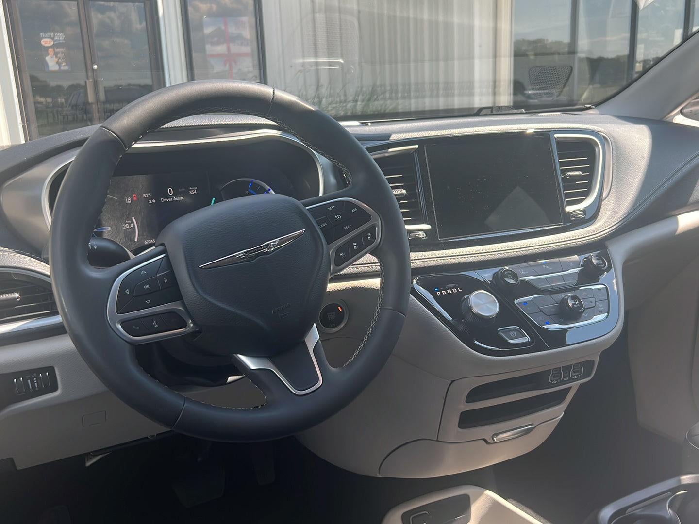 2023 Chrysler Pacifica Hybrid Touring L