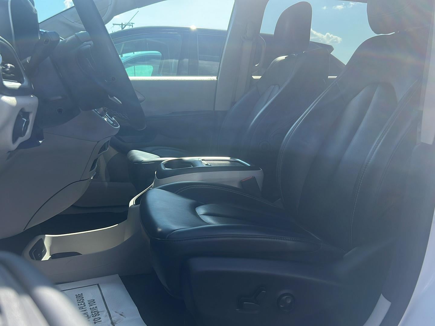 2023 Chrysler Pacifica Hybrid Touring L