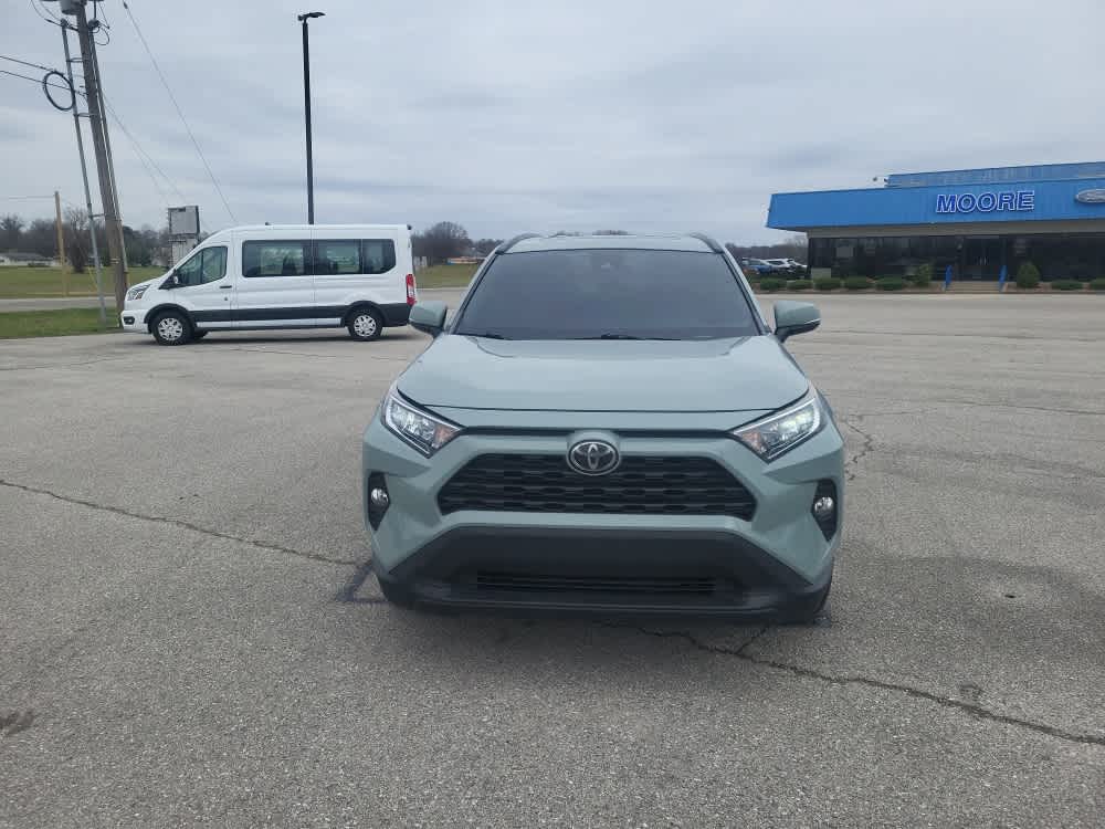 2020 Toyota RAV4 XLE