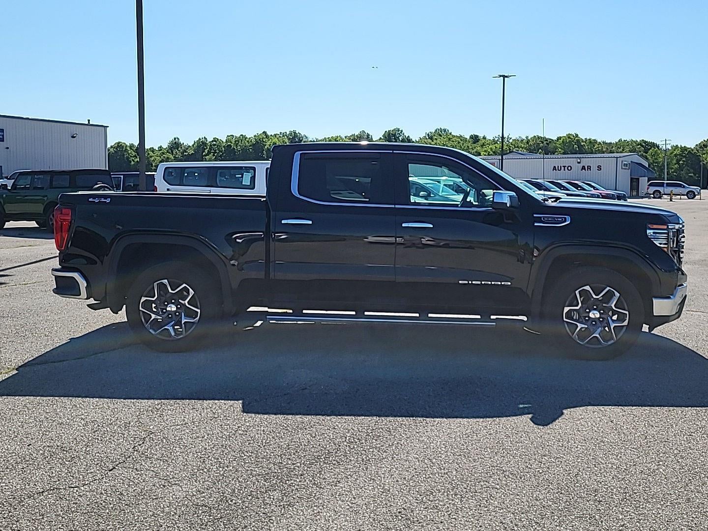 2024 GMC SIERRA 1500 SLT