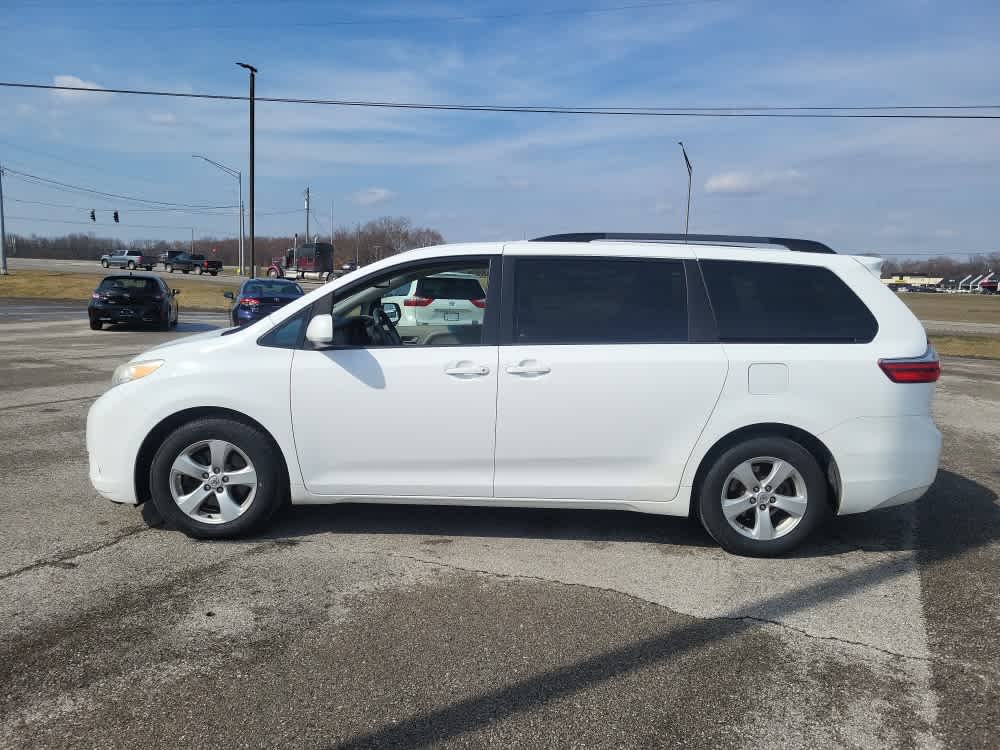 2015 Toyota Sienna LE