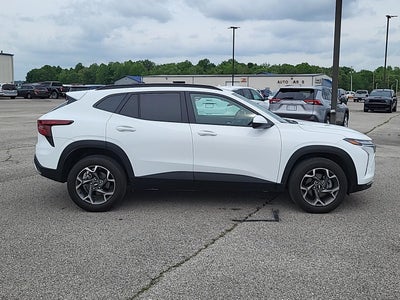2025 Chevrolet Trax LT