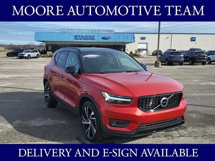 2020 Volvo XC40 R-Design