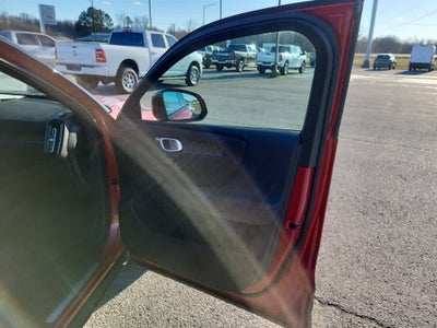 2020 Volvo XC40 R-Design