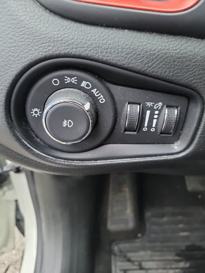 2023 Jeep Renegade Trailhawk