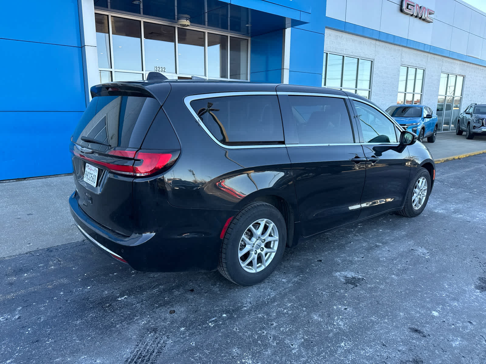 2023 Chrysler Pacifica Touring L