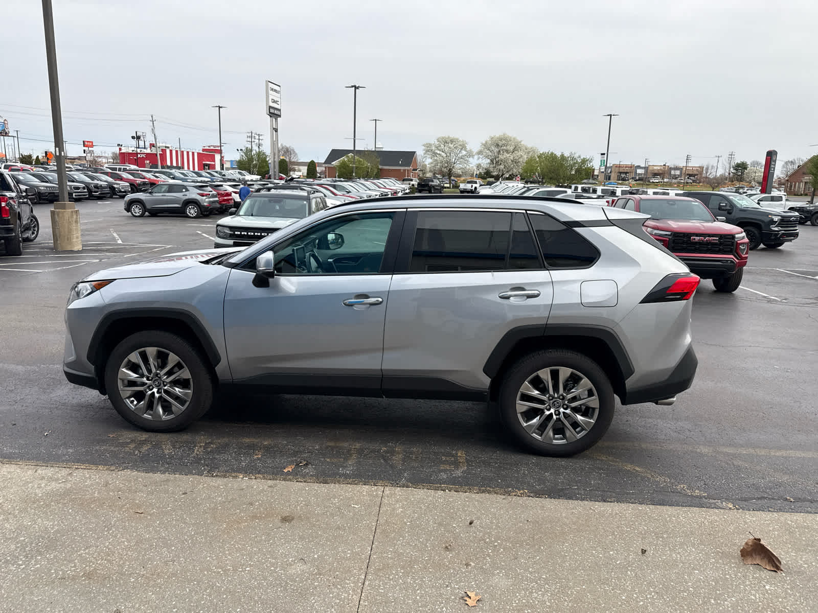 2020 Toyota RAV4 Limited