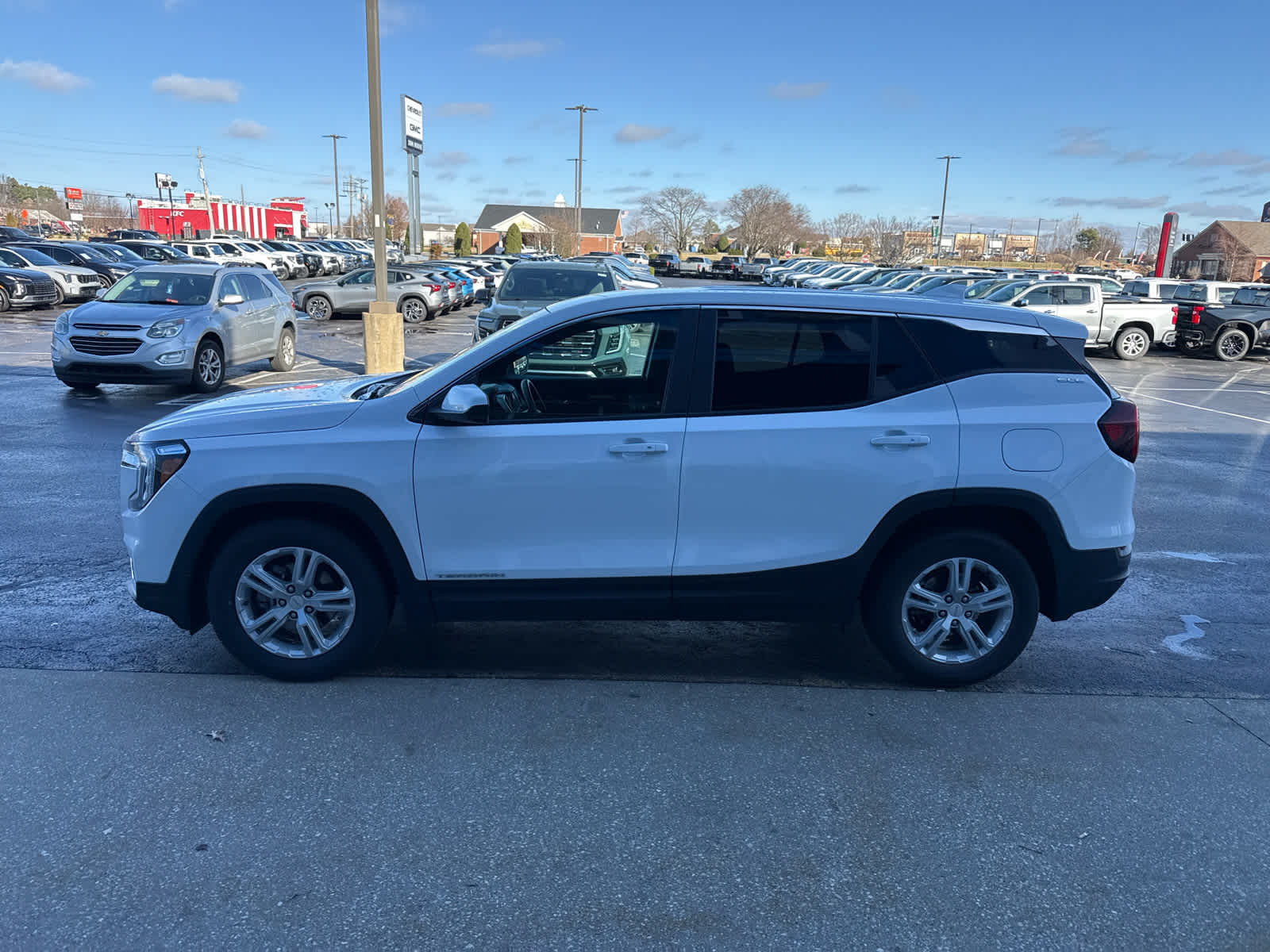 2024 GMC Terrain SLE