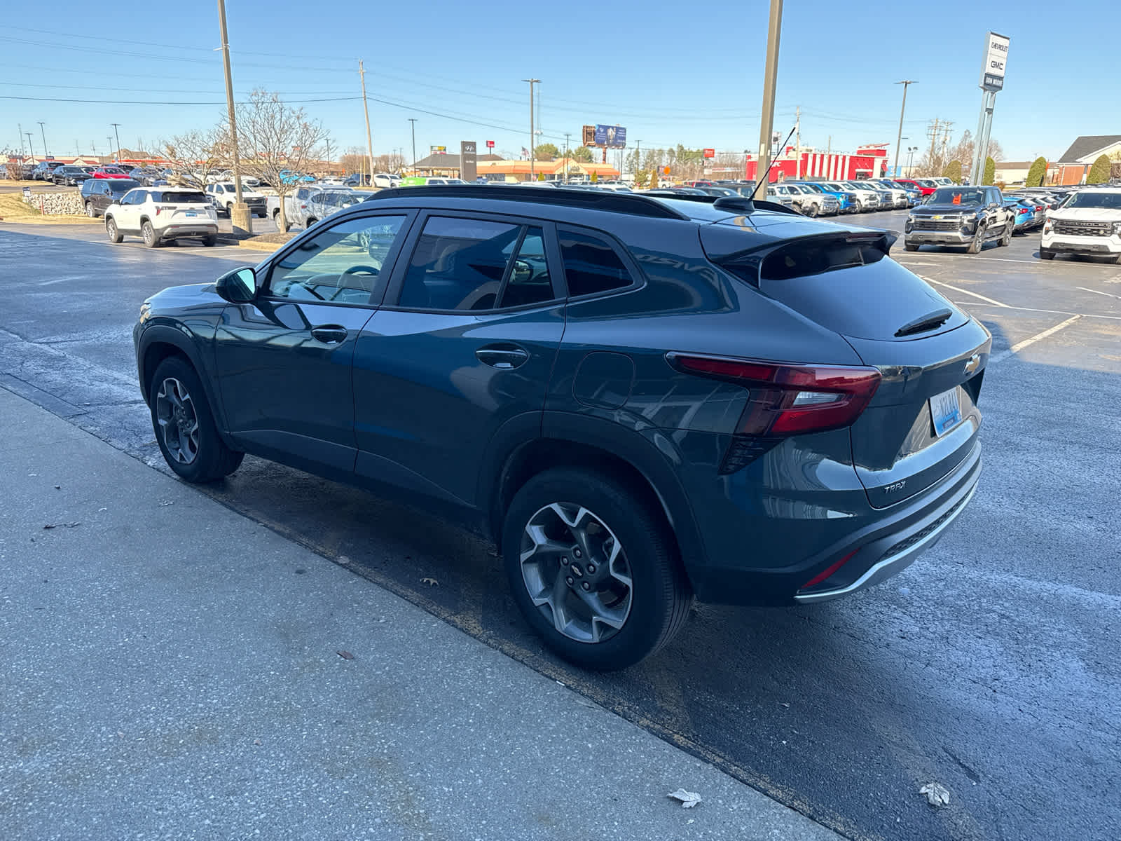 2025 Chevrolet Trax LT