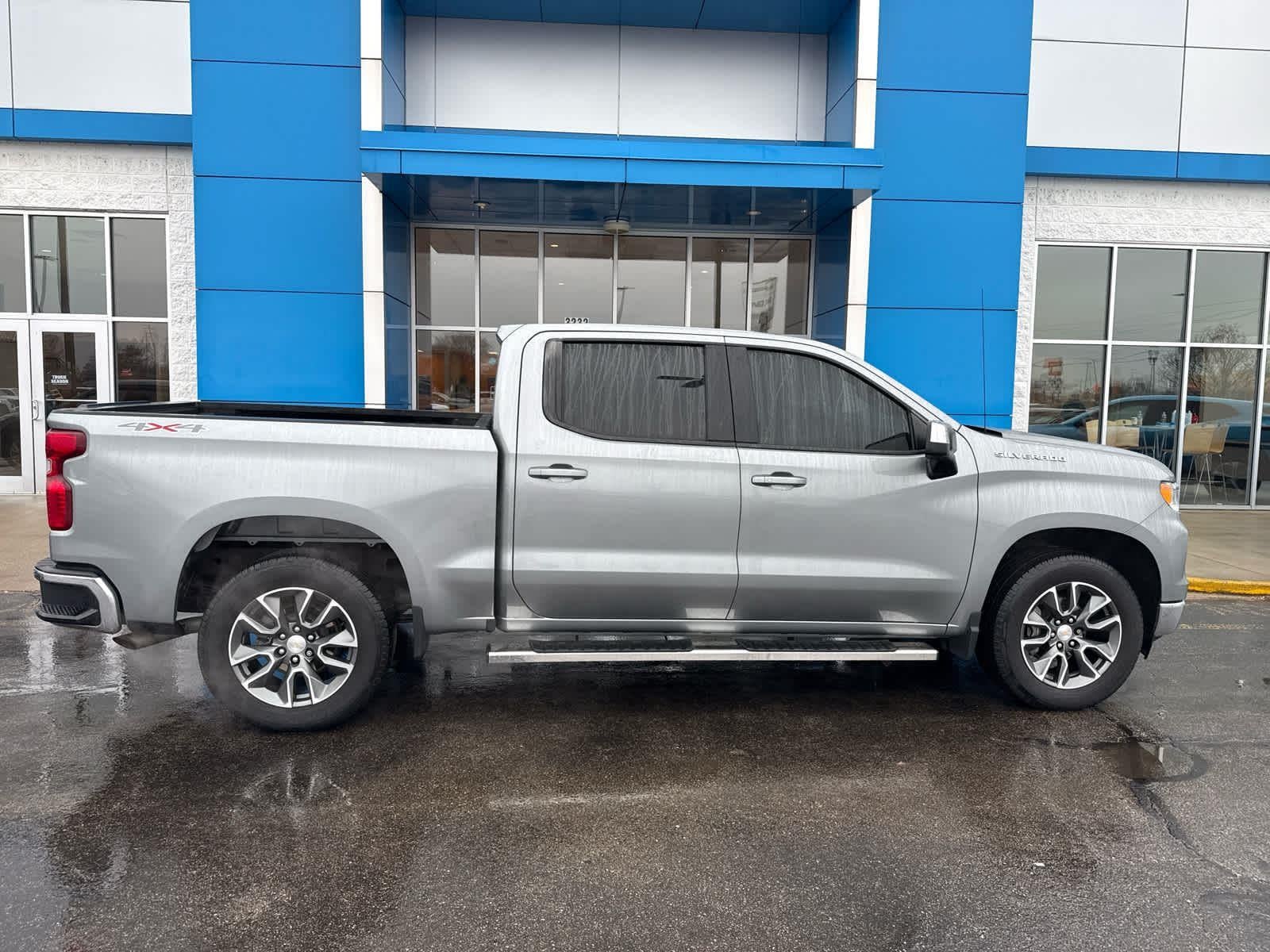 2023 Chevrolet Silverado 1500 LT (2FL)