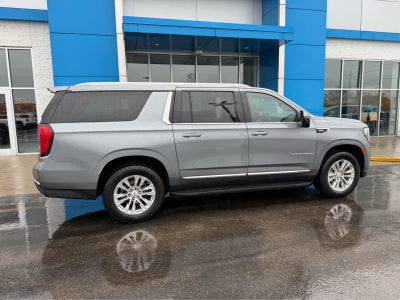 2022 GMC Yukon XL SLT