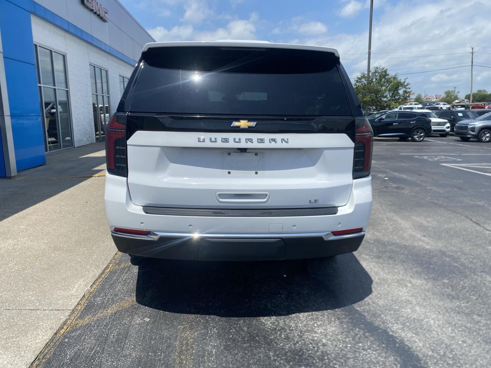 2025 Chevrolet Suburban LT