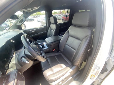 2025 Chevrolet Suburban LT