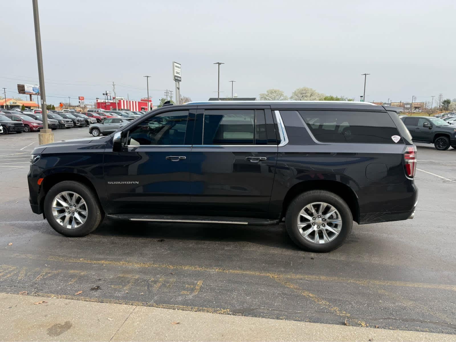 2023 Chevrolet Suburban Premier