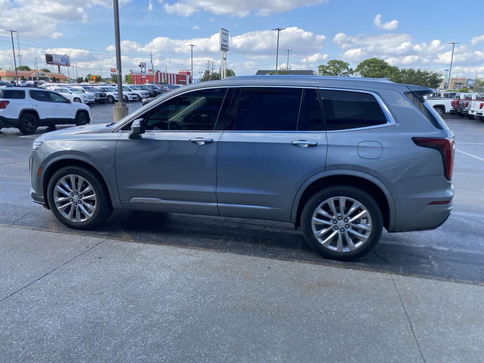 2024 Cadillac XT6 Premium Luxury