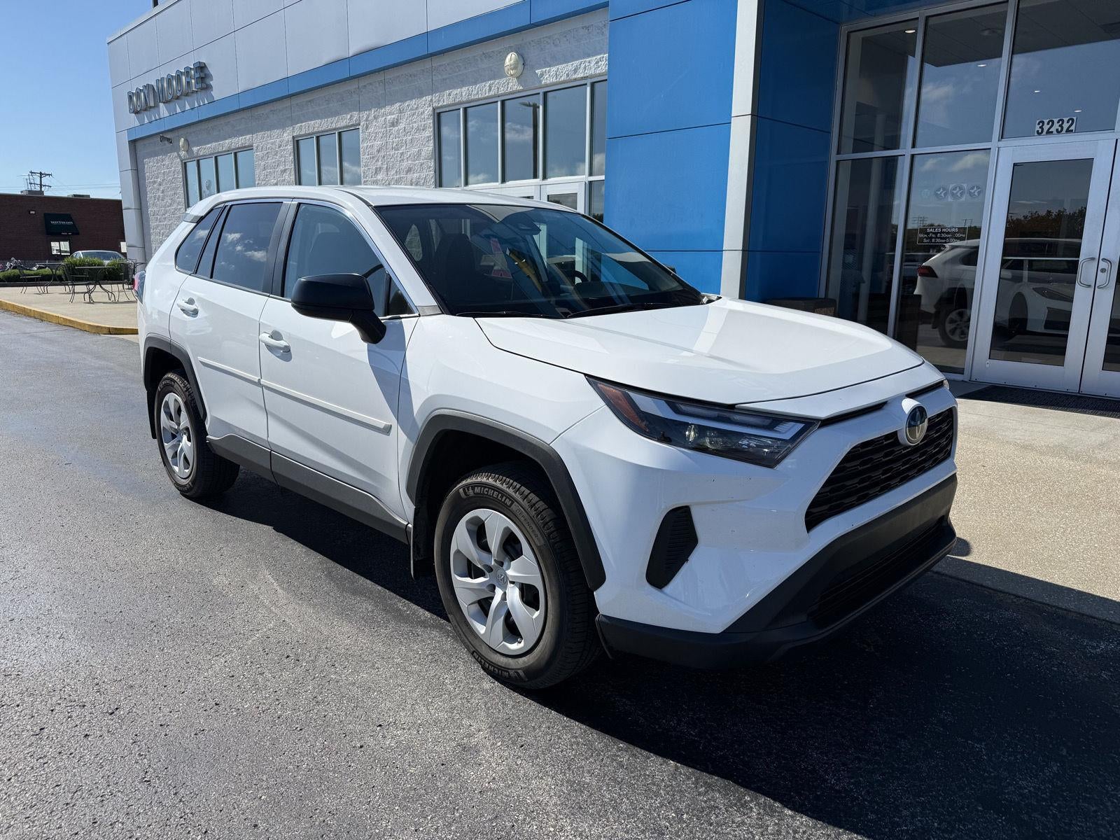 2024 Toyota RAV4 LE