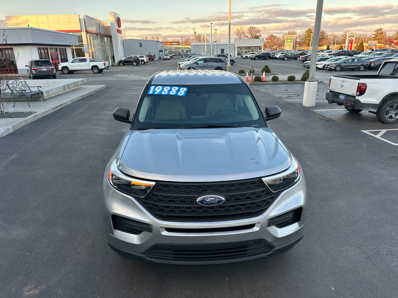 2023 Ford Explorer Base