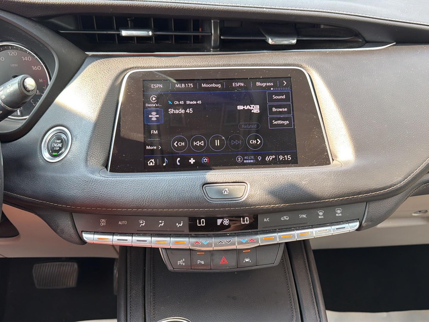 2023 Cadillac XT4 FWD Premium Luxury