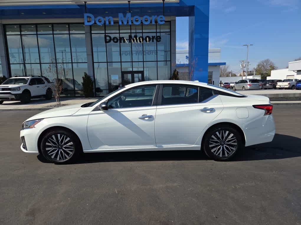 2025 Nissan Altima SV