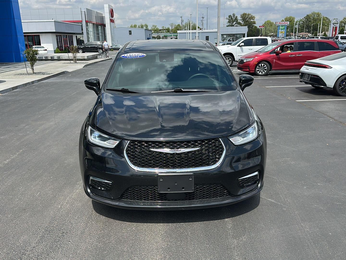 2025 Chrysler Pacifica Select