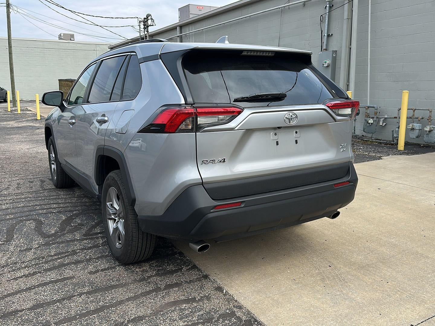 2025 Toyota RAV4 XLE