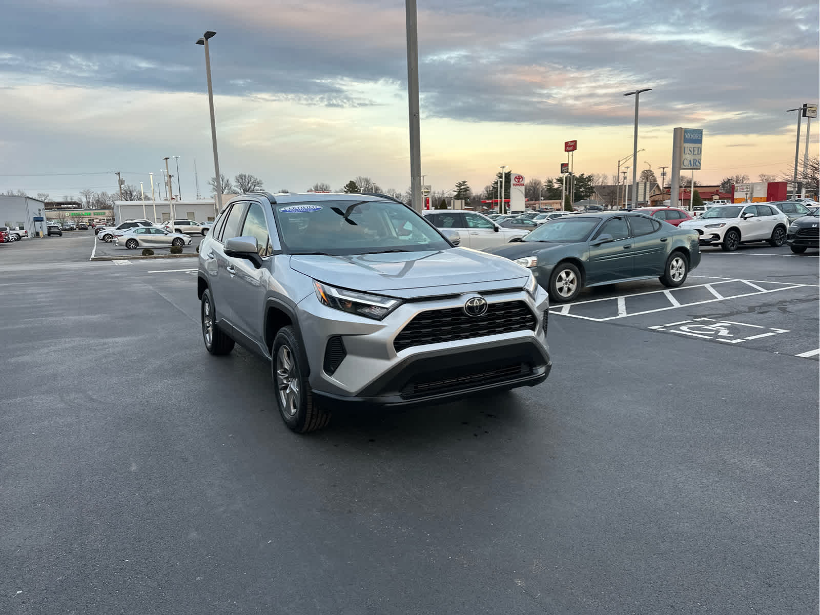 2024 Toyota RAV4 XLE
