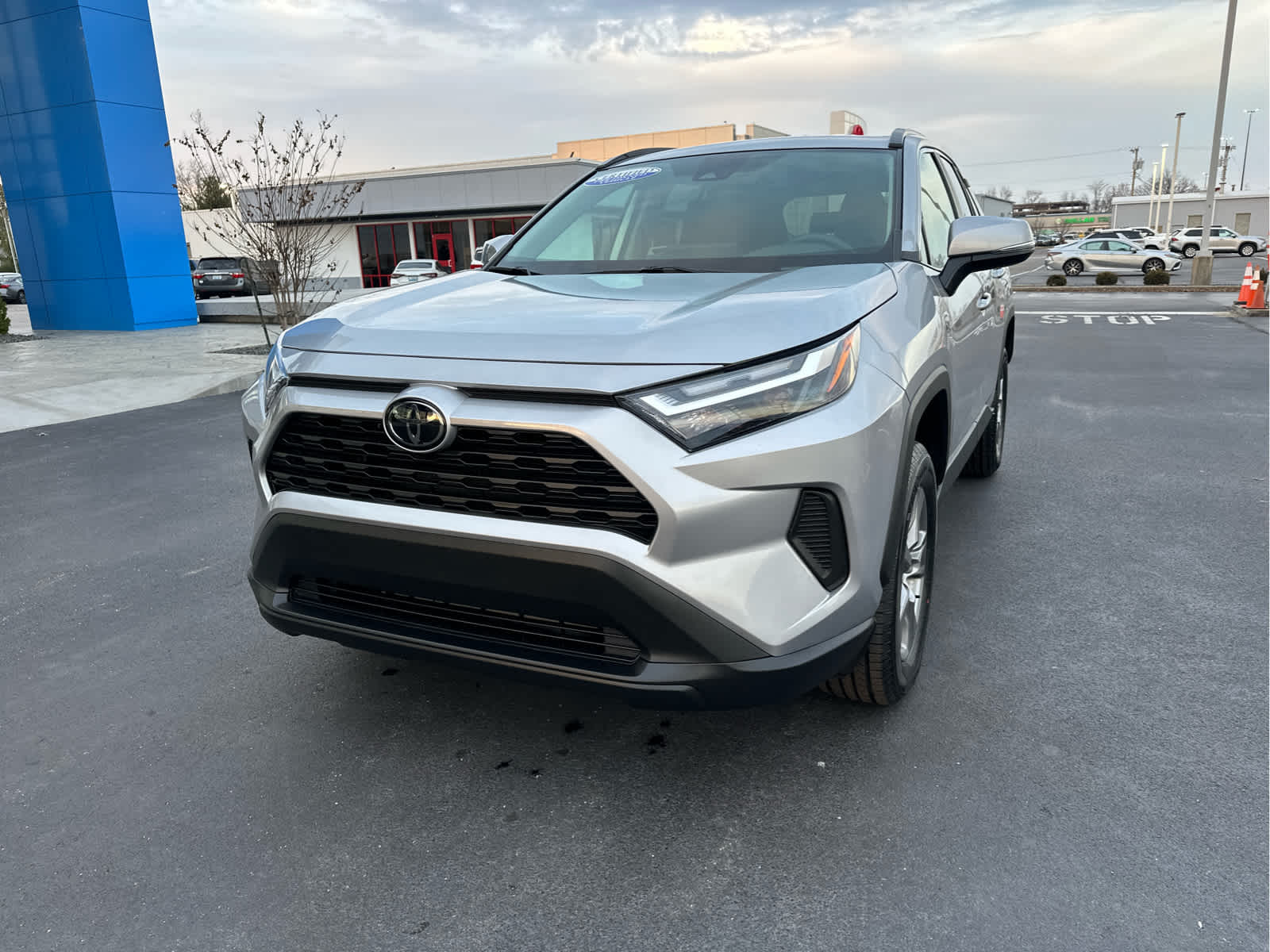 2024 Toyota RAV4 XLE