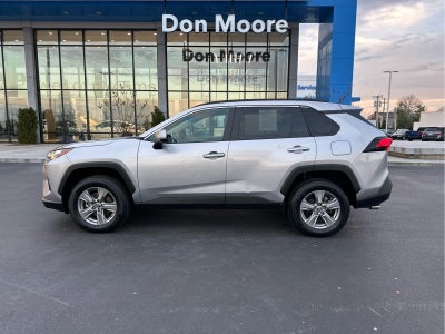 2024 Toyota RAV4 XLE