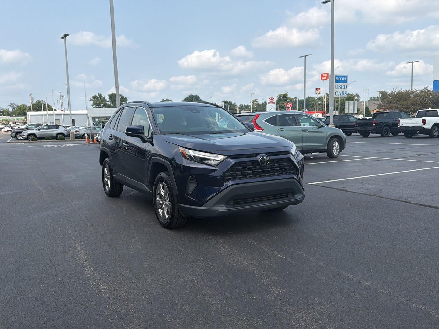 2022 Toyota RAV4 XLE