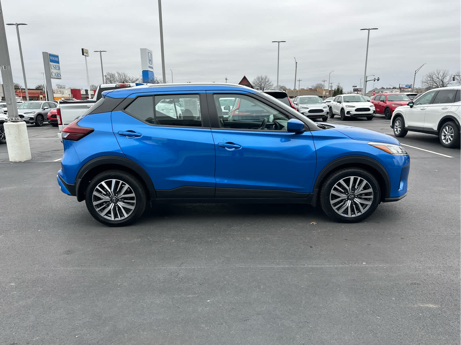 2024 Nissan Kicks SV