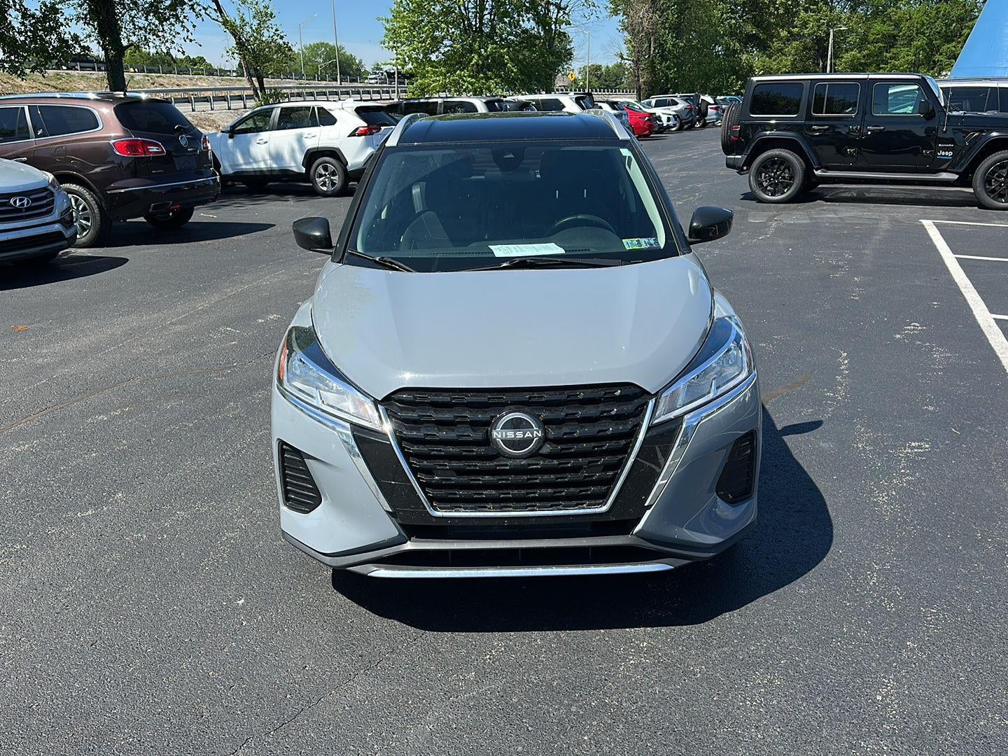 2024 Nissan Kicks SV