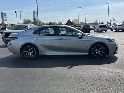 2023 Toyota Camry SE
