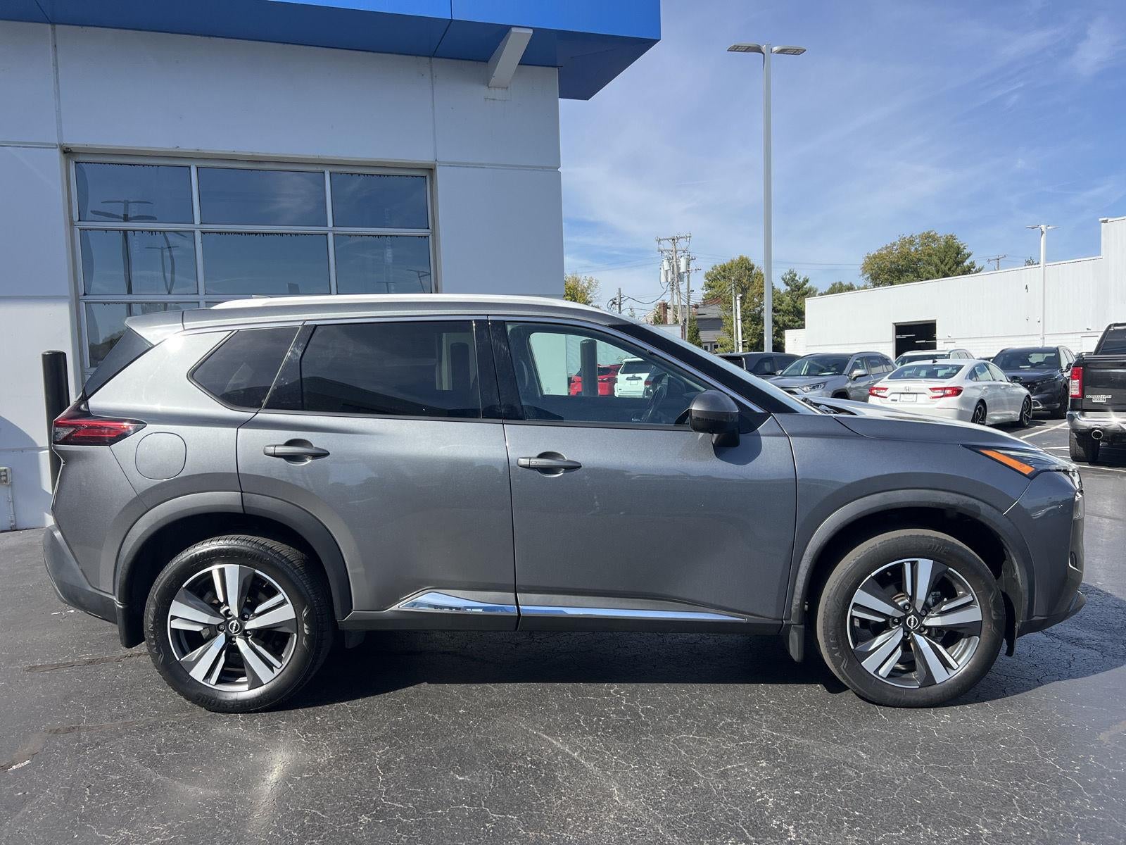 2023 Nissan Rogue SL