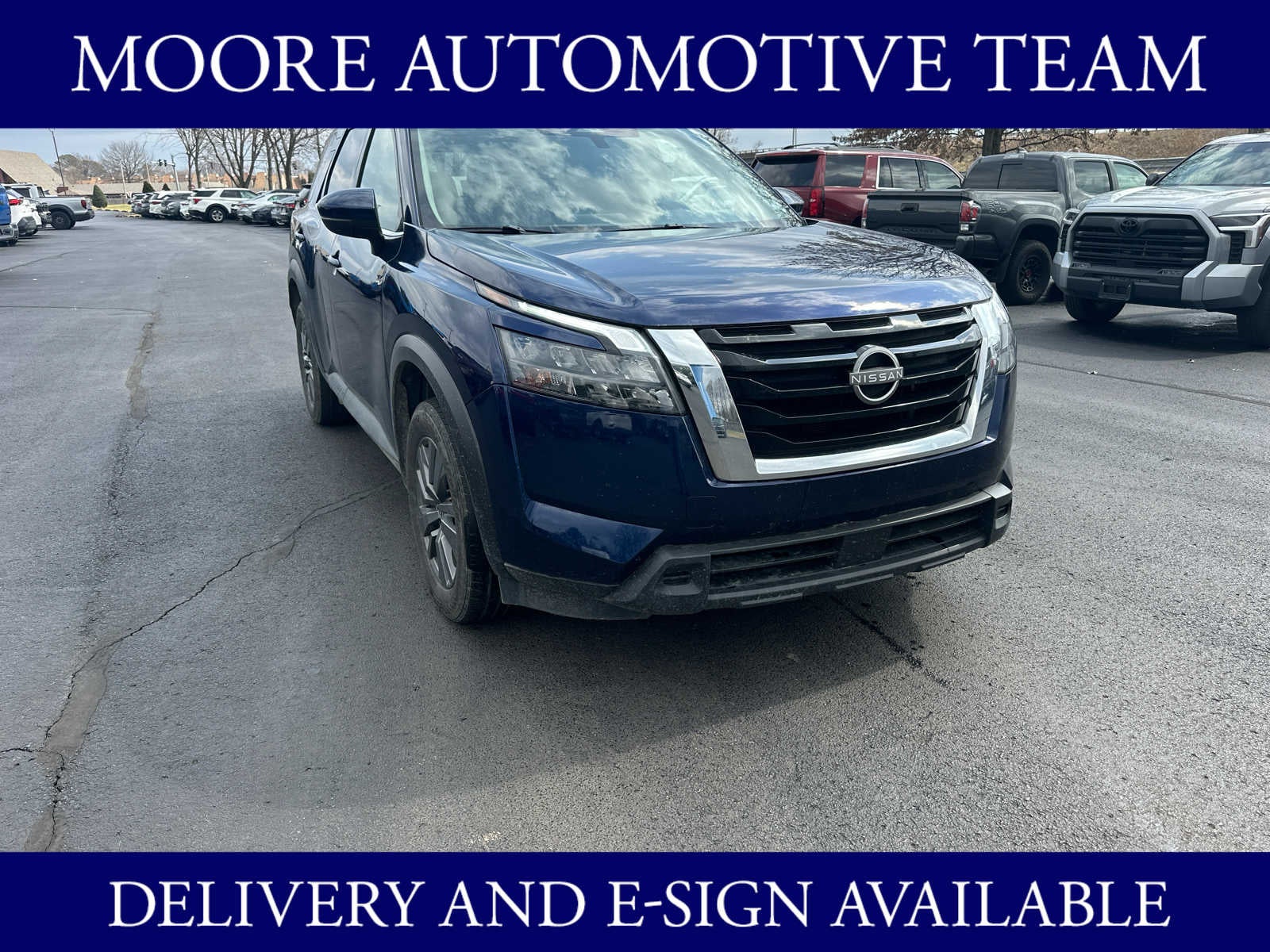 2025 Nissan Pathfinder SV