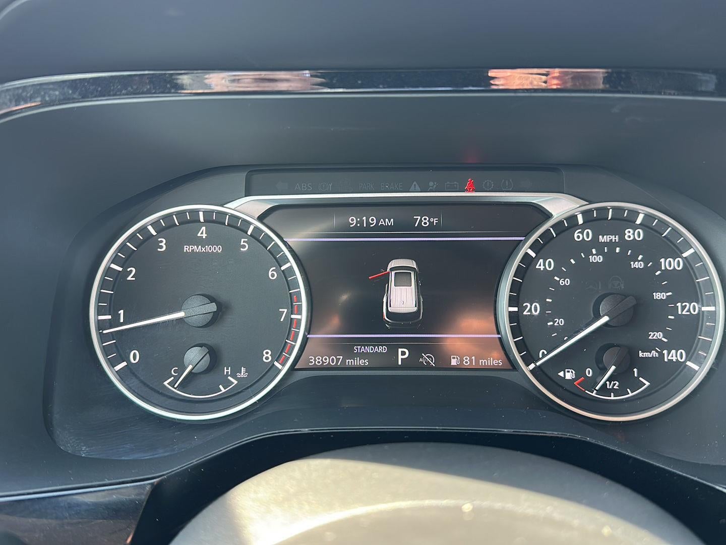 2025 Nissan Pathfinder SV