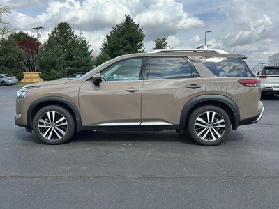 2024 Nissan Pathfinder Platinum