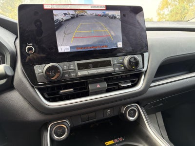 2025 TOYOTA TRUCK GRAND HIGHLANDE XLE