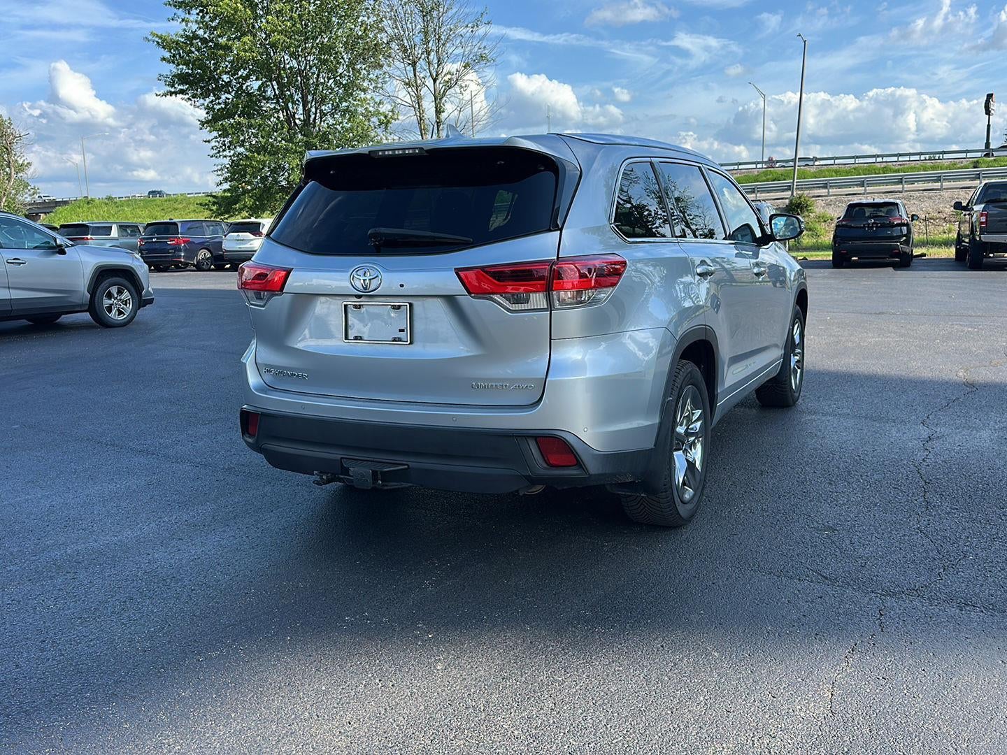 2019 Toyota Highlander Limited Platinum