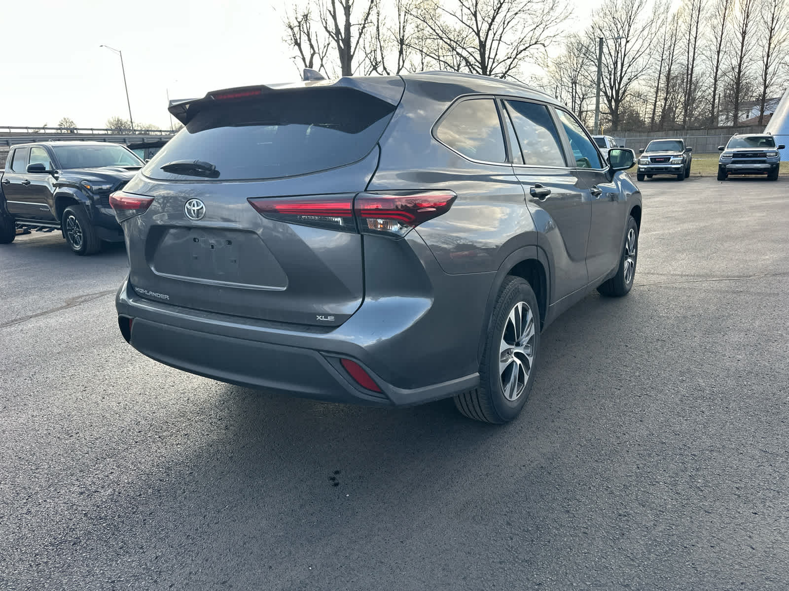 2024 Toyota Highlander XLE