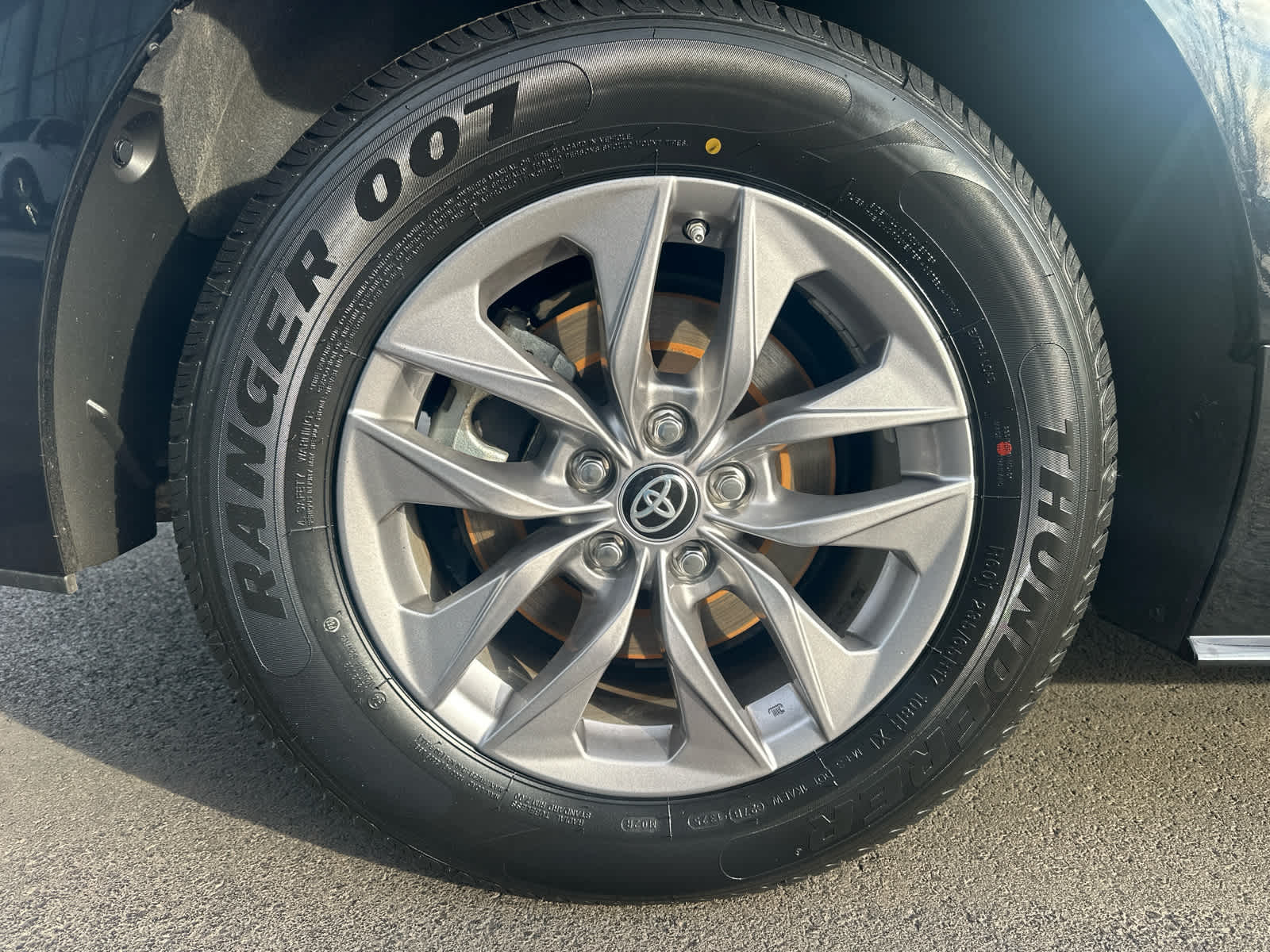 2024 Toyota Sienna XLE