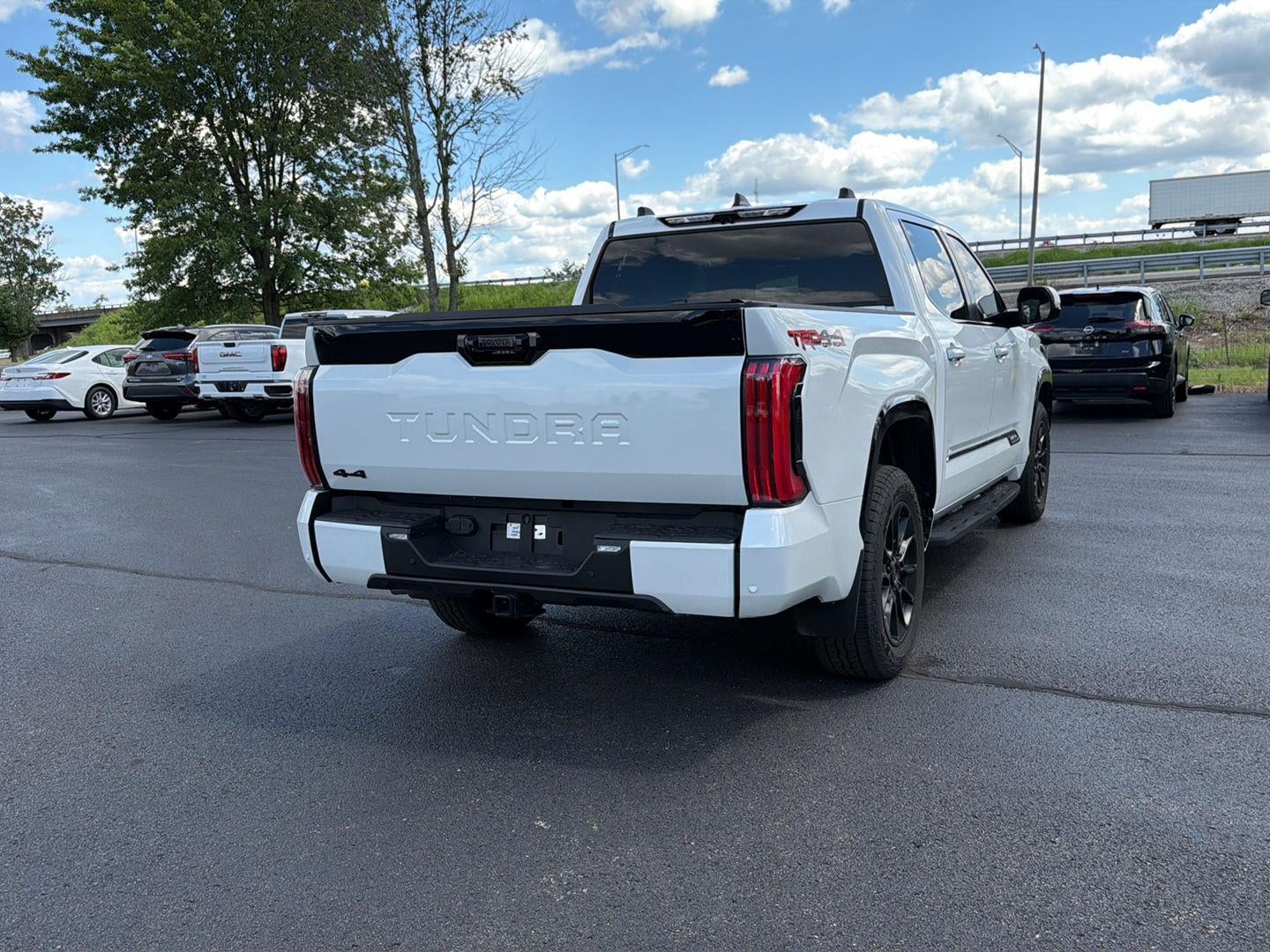 2025 TOYOTA TRUCK TUNDRA 4WD PLATINUM
