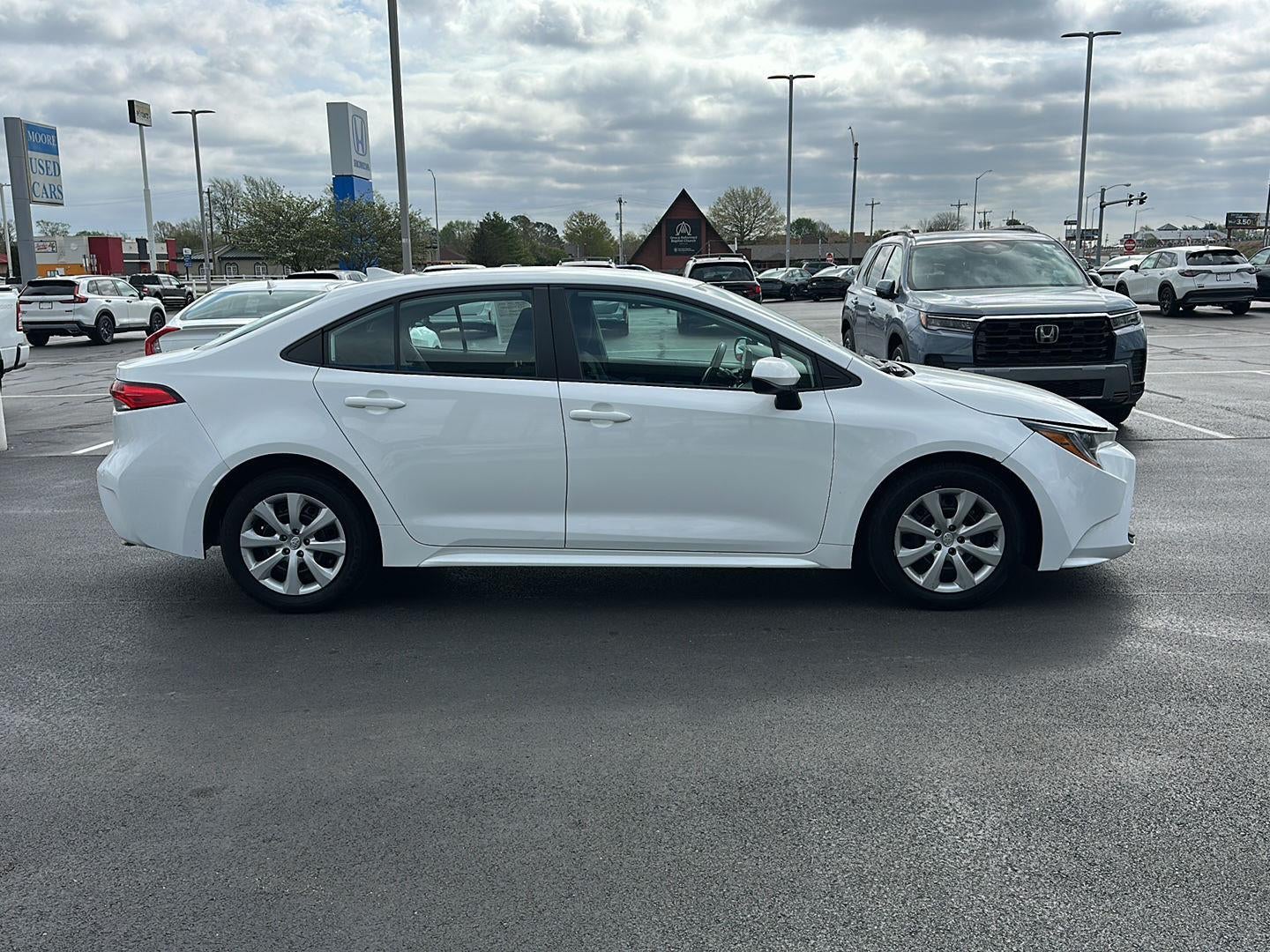 2023 Toyota Corolla LE