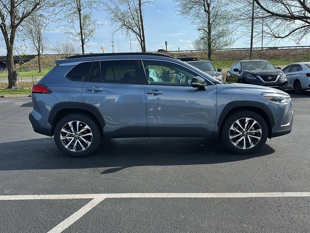 2025 Toyota Corolla Cross XLE